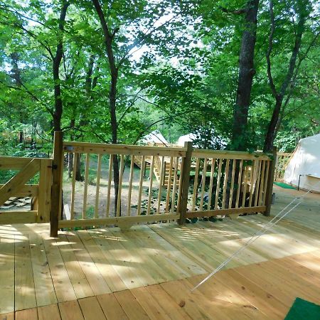Glampin' In Style-Broken Bow Hotel Bagian luar foto