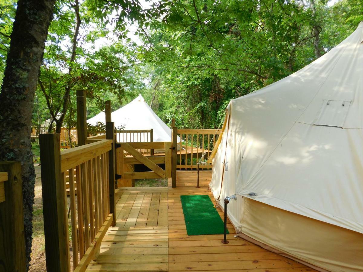 Glampin' In Style-Broken Bow Hotel Bagian luar foto